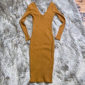 Off-Shoulder Maxi Dress